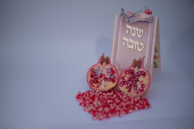 שנה טובה ומתוקה דווקא 
